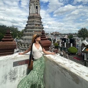 Meet your Posher, Jennifer